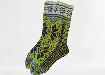 socks-with-scandinavian-patterns