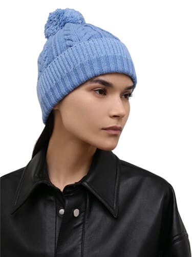 knitted-hats-2023-2024 Alexander McQueen