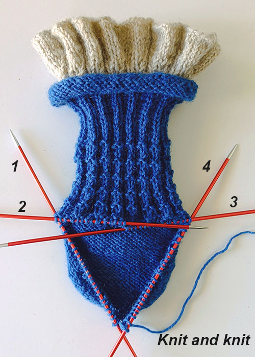 women’s-ruffle-socks