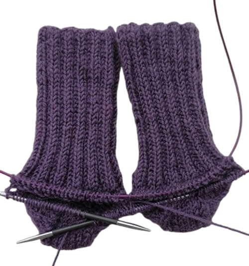 how-to-knit-childrens-socks-on-circular-needles