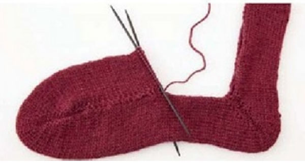 knitting-needles-for-socks