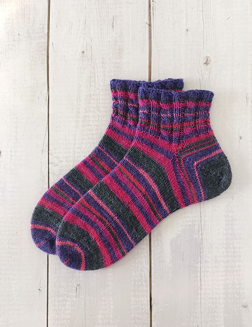 how-to-knit-toe-up-socks-from-self-striping-yarn