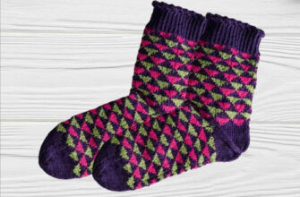 patchwork-style-socks-with-a-propeller-heel