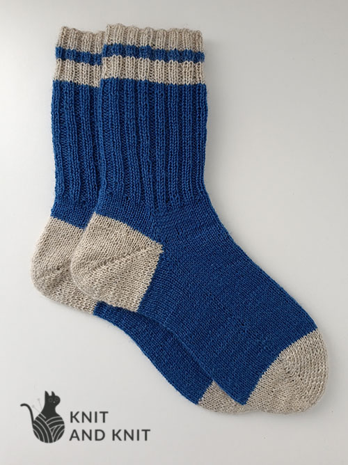 socks-with-a-boomerang-heel-and-toe 