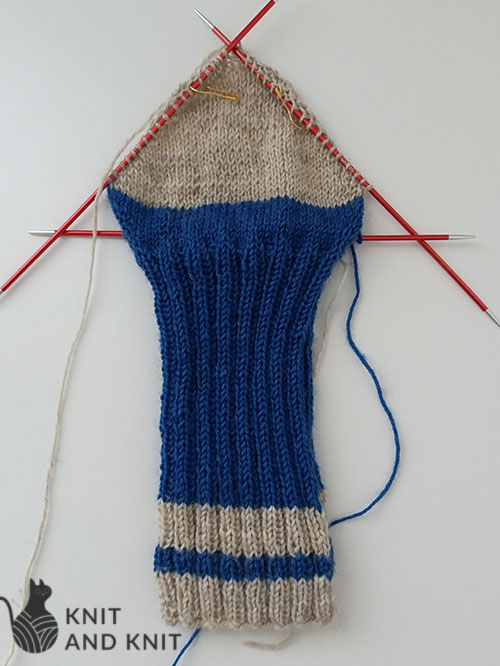 socks-with-a-boomerang-heel-and-toe 