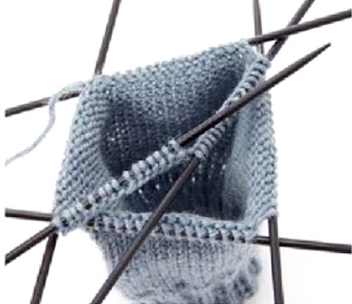 10-popular-ways-to-knit-socks-with-an-afterthought-heel 