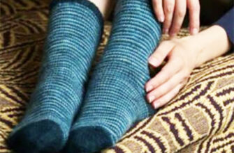 helix-socks-on-circular-needles