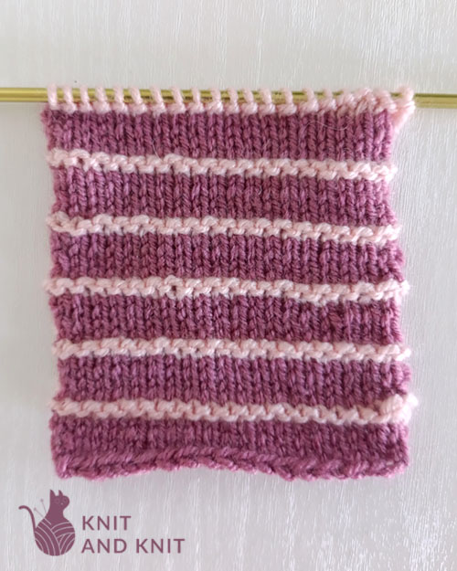 how-to-change-yarn-colors-when-knitting 