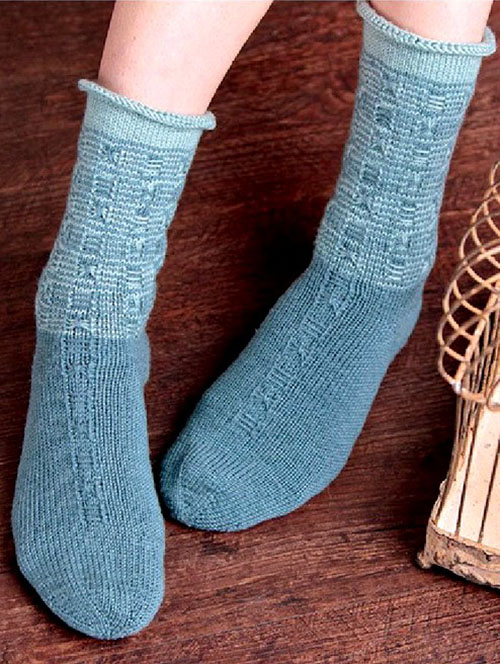 women-s-flutterby-socks-by-cat-bordhi